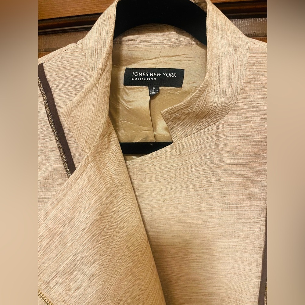 Jones New York Tan Blazer, Gold Detail, 8 - Picture 5 of 8